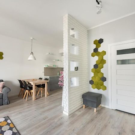 Ursynow Geometric Homey Apartment 바르샤바 외부 사진